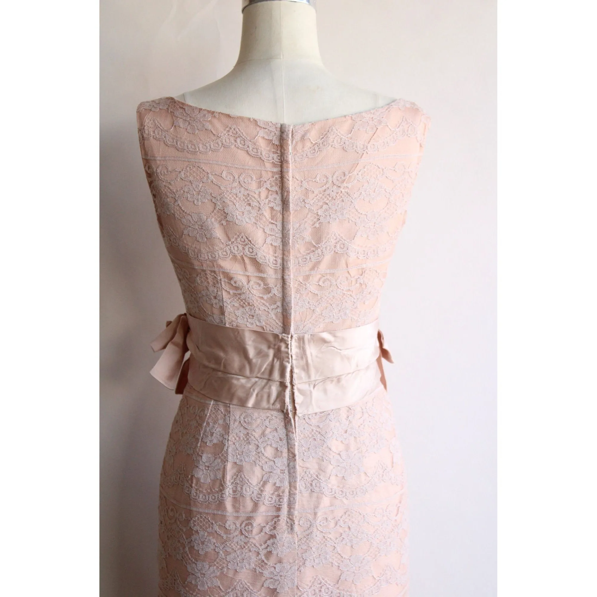 Vintage 1950s 1960s Pink Lace Wiggle Dress